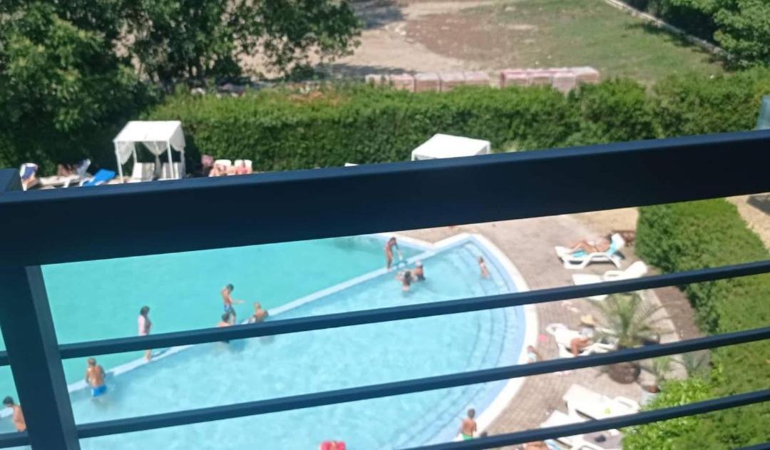 Modern 2 Bedroom Apartment In Top Location In Sunny Beach Just 150 Meters From Casino Platinum Exterior photo