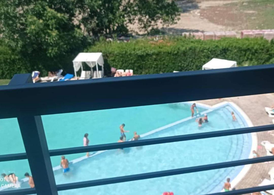 Modern 2 Bedroom Apartment In Top Location In Sunny Beach Just 150 Meters From Casino Platinum Exterior photo
